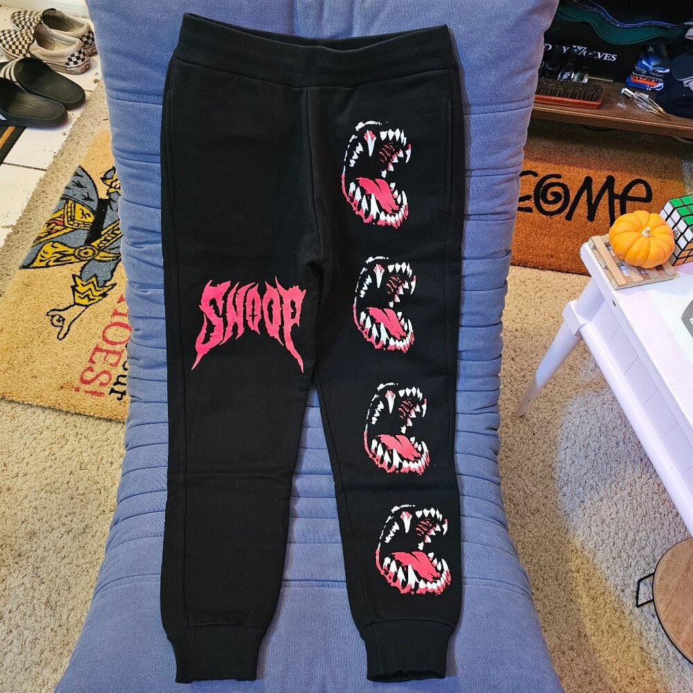 SSS World Corp Snoop Dogg Doberman Lounge Pants